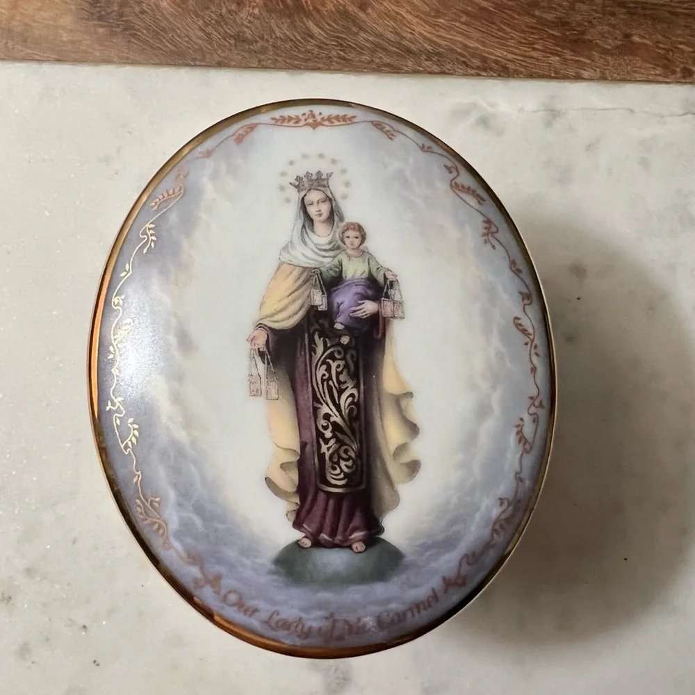 Music Box - Picture 3 of 5